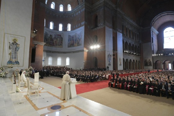 Roménia: Papa explica oração do «Pai-Nosso» - Educris